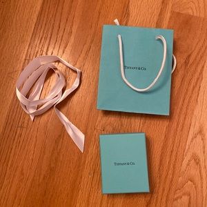 Tiffany & Co Jewelry bracelet gift box, bag, and ribbon